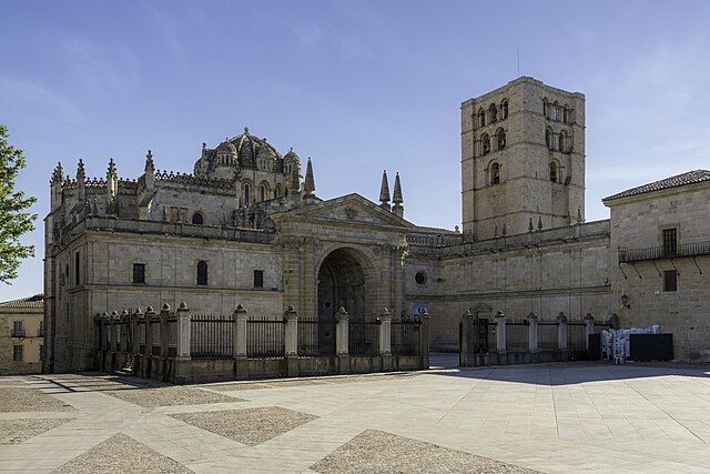 Zamora_cathedral